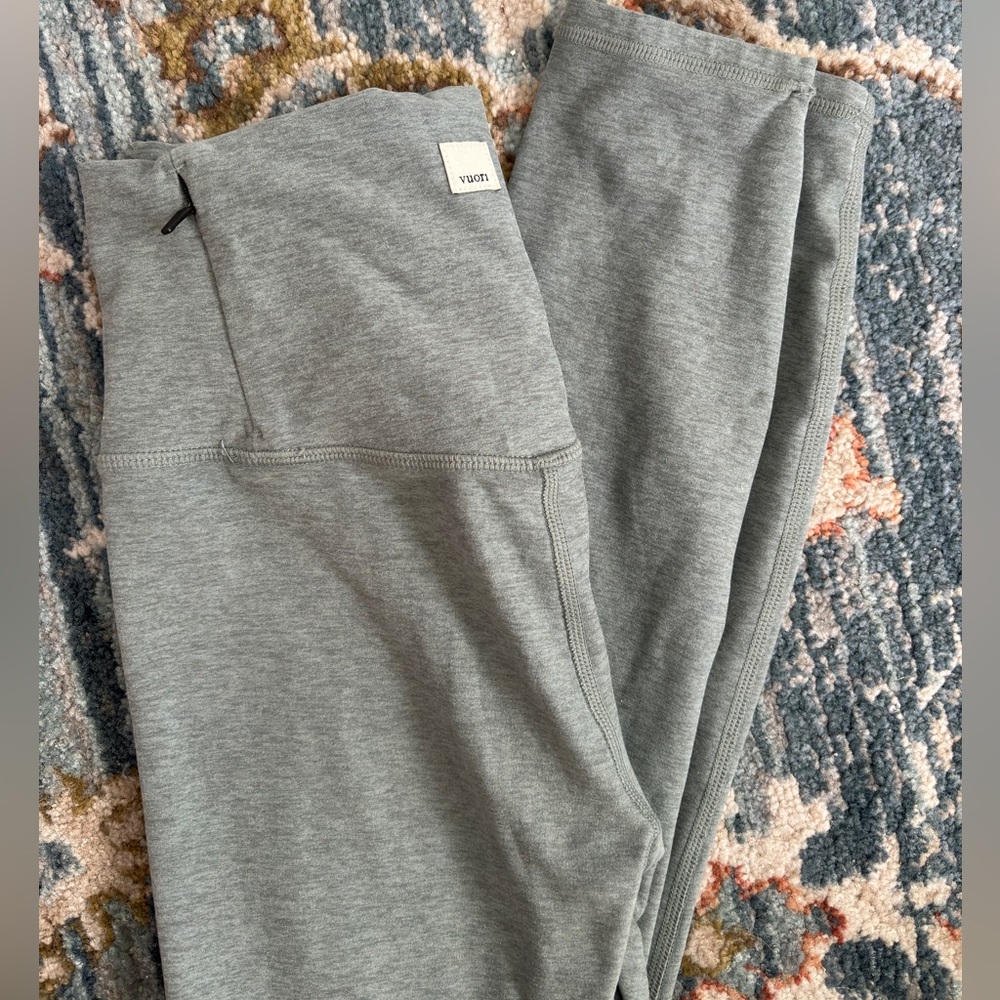 vuori grey/blue high rise leggings